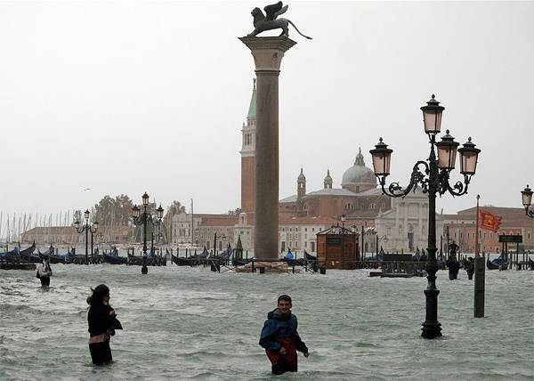 Марк СВЯТОЙ (Святой) - Венеция переживает сильнейшее за полвека наводнение: затопило почти весь город - nakanune.ru - Венеции
