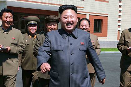 Ким Ченын - Ким Ченир - Любовь вождей Северной Кореи к народу проникла в водку - lenta.ru - КНДР - Пхеньян - Корея