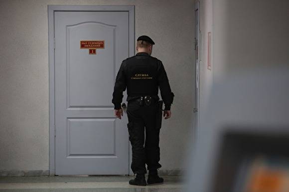 В Кургане на 2,5 года посадили мужчину, накупившего алкоголя на ₽7 млн - znak.com - Россия - Курган - Зауралье