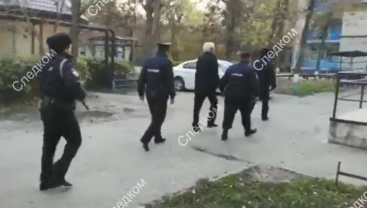 Задержан хулиган, напавший с ножом на детей и учительницу в Нефтекумске - vesti.ru - Ставрополье - Нефтекумск