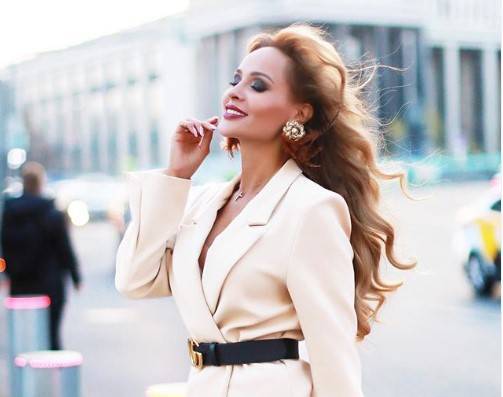 Анна Калашникова - Певица Анна Калашникова подтвердила кражу мобильного телефона - vm.ru