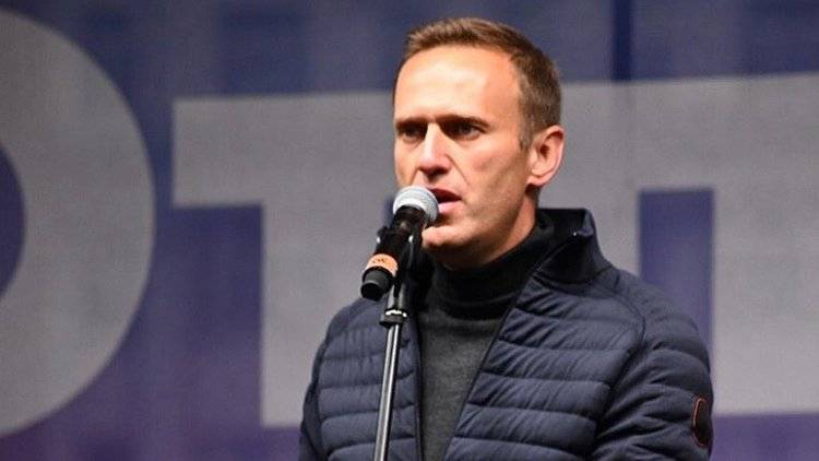 Валерий Рашкин - Эрнест Макаренко - Растерявший сторонников Навальный надеется, что КПРФ поможет ему восстановить позиции - inforeactor.ru - Россия - США