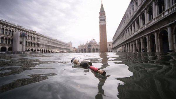 Ситуация драматическая: Венеции совсем туго, город тонет - eadaily.com - Венеции