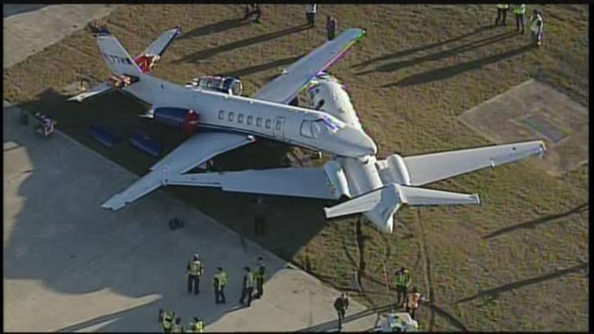 В США столкнулись два самолета (Фото) - abcnews.com.ua - США - Техас - Сан-Антонио
