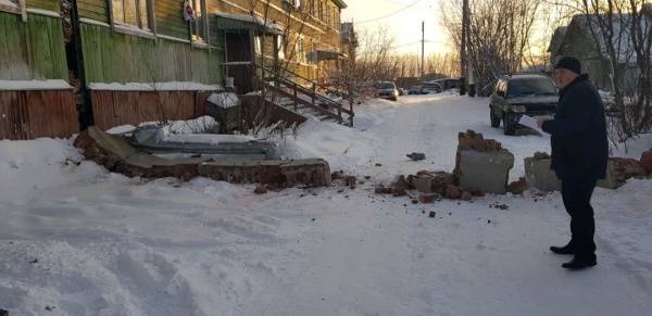 В Салехарде обрушилась стена жилого дома - nakanune.ru