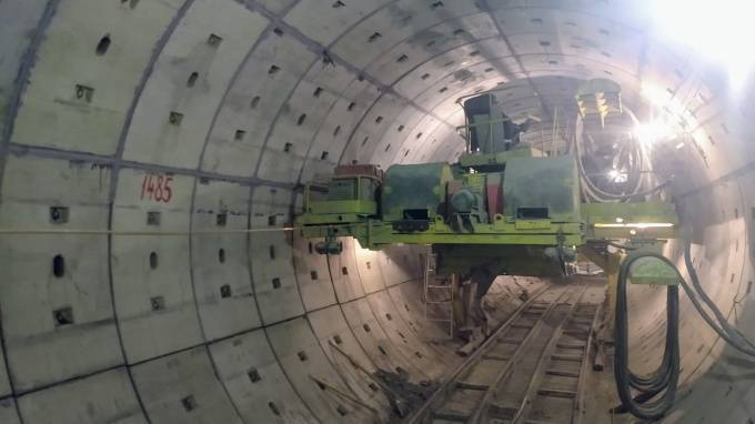 Рабочие проложили второй километр коричневой ветки метро Петербурга - piter.tv