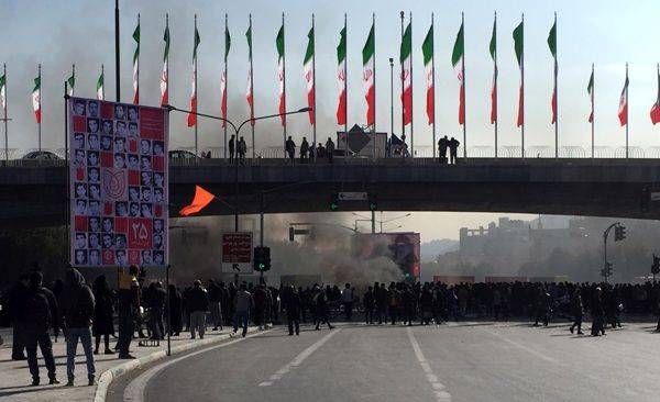 Иран раскачивают изнутри: в шиитский пояс пришла «арабская осень» - eadaily.com - Iran