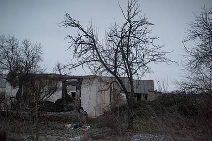 Андрей Загороднюк - В Донбассе сорвалось разведение сил на очередном участке - lenta.ru - Украина - Петровск