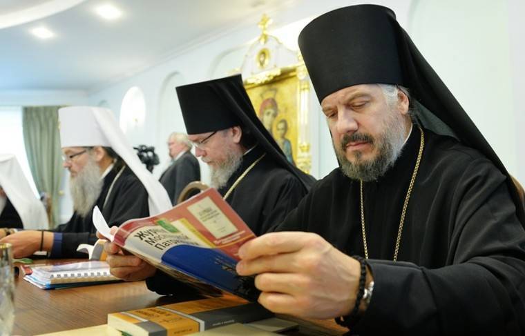 патриарх Кирилл - РПЦ не станет переводить богослужения на современный русский - news.ru - Москва - Русь