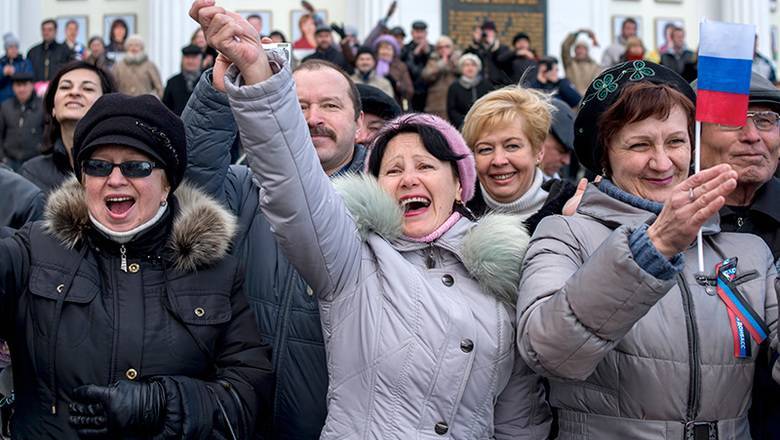 Восторги матричного раба: почему 81 процент россиян назвали себя "счастливыми" - newizv.ru