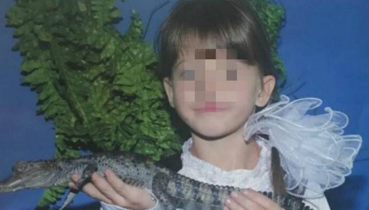 Спасенная из выгребной ямы девочка впала в кому - vesti.ru - район Новокубанский