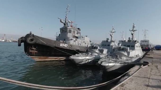 Ян Кап - Источник заявил, что Украине передали отмытые и отремонтированные военные корабли - piter.tv - Украина - Крым - Никополь - Бердянск