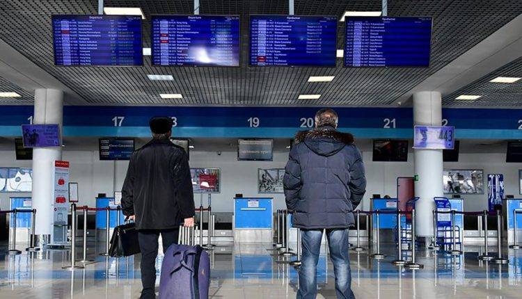 Во Владивостоке отменили больше 25 междугородних рейсов из-за снегопада - newtvnews.ru - Приморье край - Спасск - Хабаровск - Владивосток - Уссурийск - Дальнегорск