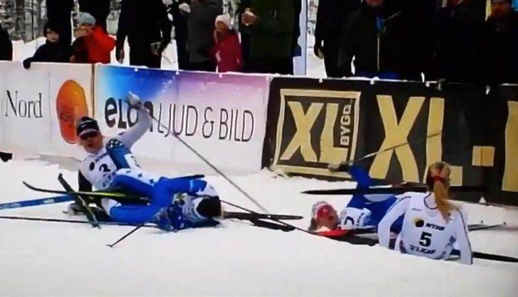 Эмма Рибом - Аутсайдер победила после массового завала лыжниц в Швеции - newtvnews.ru - Швейцария