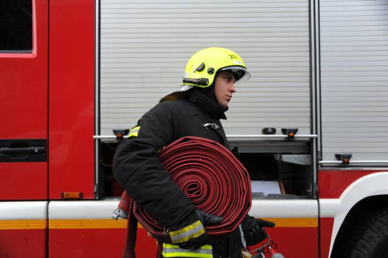Около 20 человек эвакуировали при пожаре из ресторана на западе Москвы - vm.ru - Москва - Россия