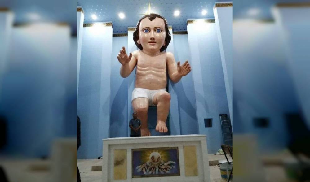 Николас Кейдж - В Мексике установили самую большую скульптуру младенцу Иисусу, вид которой поражает - readovka.news - Мексика