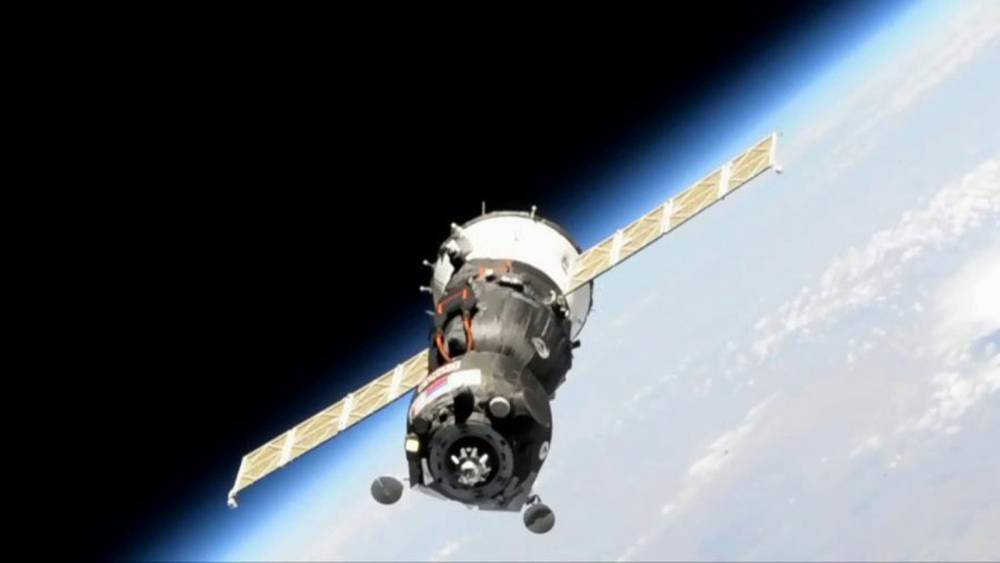 Космонавт рассказал, как выжить в космосе без туалета - vm.ru - Россия