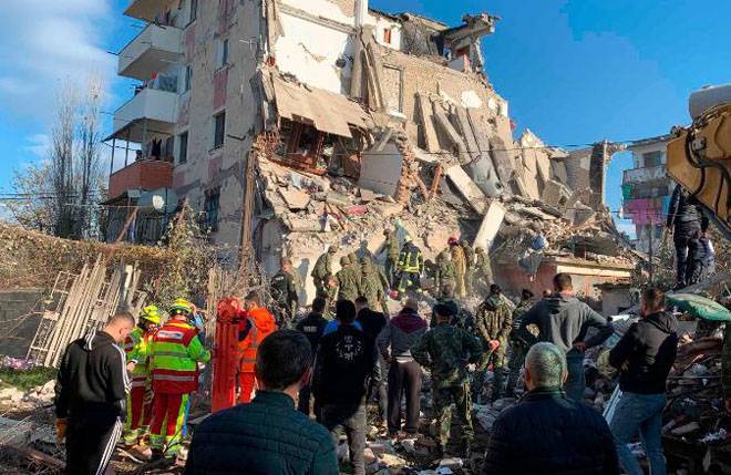 Число жертв землетрясения в Албании выросло до 40 - theins.ru - Албания - Дуррес