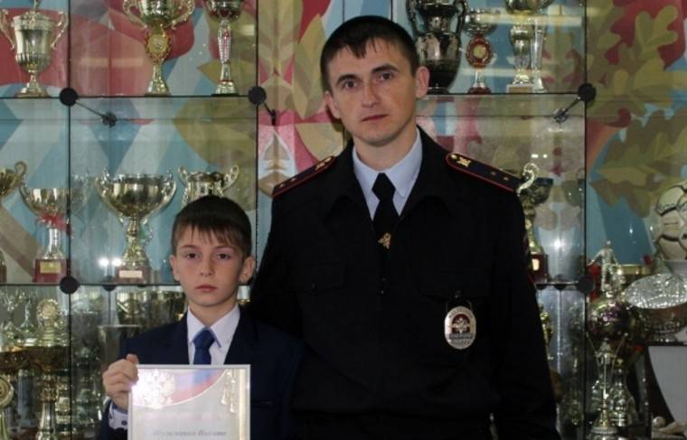 Десятилетний сын полицейского помог найти пропавшего больного мальчика - news.ru - Уссурийск
