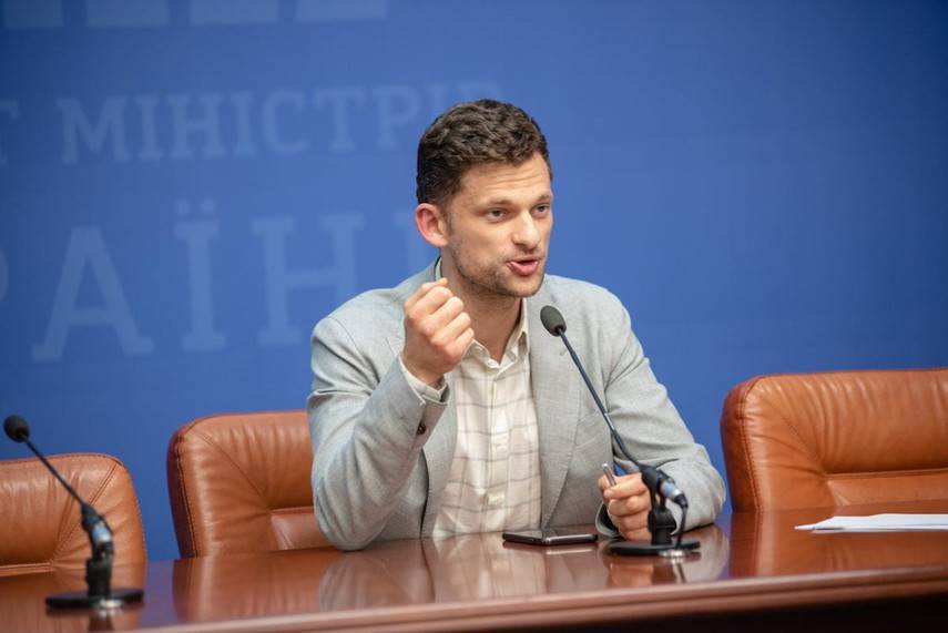 Дмитрий Дубилет - Дубилет предлагает избавить украинцев от необходимости предъявлять чиновникам чеки об оплате - abcnews.com.ua