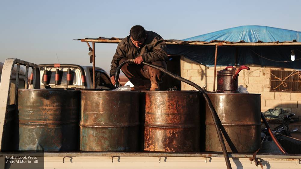Андрей Чупрыгин - Курдские бандформирования воруют нефть в Сирии для спецслужб США - newinform.com - США - Сирия