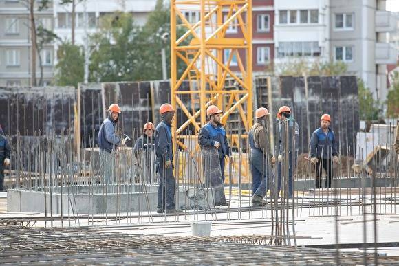 Иностранные специалисты теряют интерес к работе в России: квота уменьшена на треть - znak.com - Россия