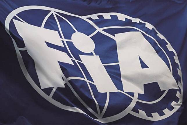 Льюис Хэмилтон - FIA опубликовала заявочный лист на сезон 2020 года - f1news.ru