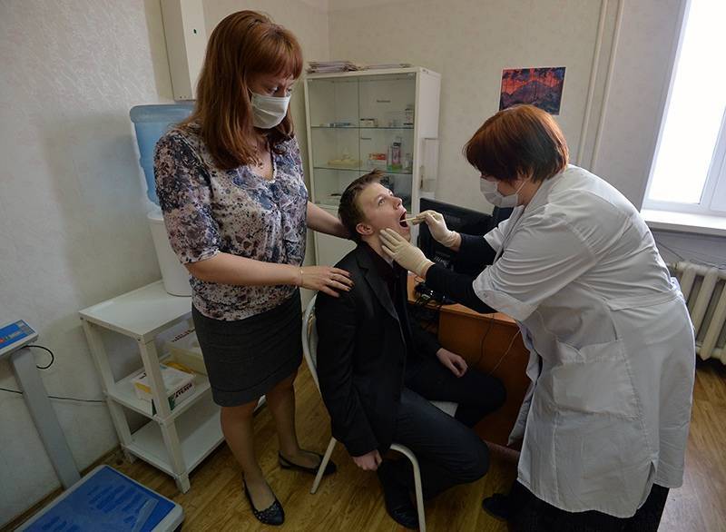 Виктор Лишин - Врачи бьют тревогу из-за аномального тепла в ноябре - tvc.ru - Москва