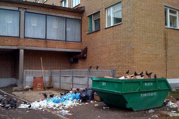 Денис Буцаев - Стал известен уровень неплатежей за вывоз мусора в России - trud.ru - Россия