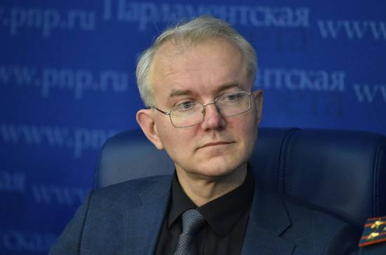 Олег Шеин - Шеин: повышение МРОТ будет способствовать легализации заработных плат - pnp.ru