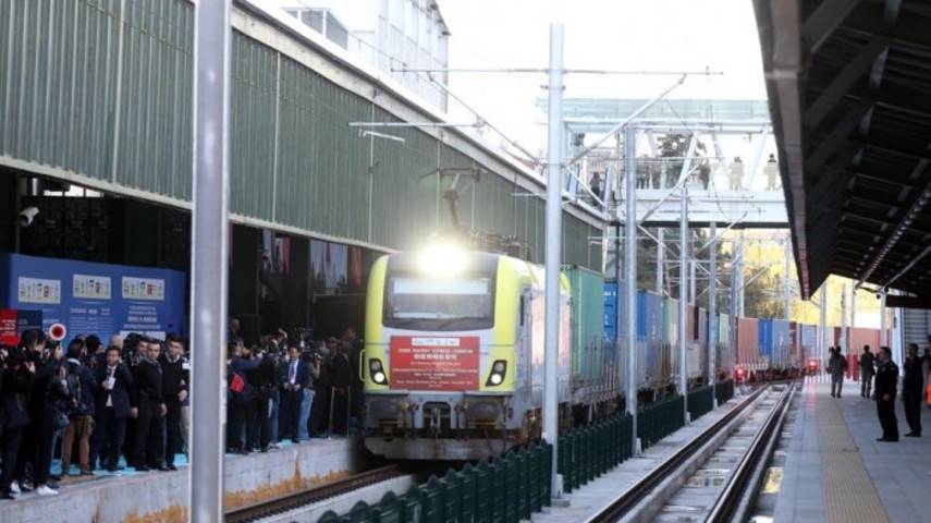 По тоннелю под Босфором прошел первый контейнерный поезд из Китая в Европу (Фото) - abcnews.com.ua - Казахстан - Турция - Анкара - Стамбул - Прага - Баку