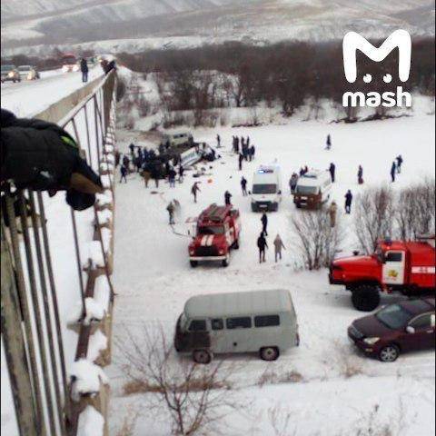 В Забайкалье пассажирский автобус рухнул с моста. Погибло 10 человек - znak.com - Забайкальский край - Чита - Сретенск - район Сретенский