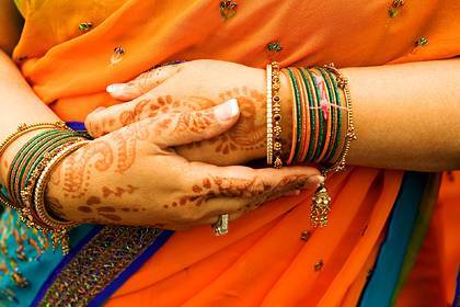 Невеста на свадьбе не дождалась жениха и вышла замуж за другого - lenta.ru - Индия - штат Уттар-Прадеш