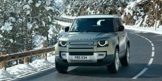Land Rover выпустит бюджетный внедорожник и роскошный Defender - autostat.ru - Индия