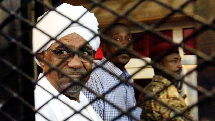 Омар Аль-Башира - Экс-президента Судана приговорили к двум годам тюрьмы - russian.rt.com - Судан - г. Хартум