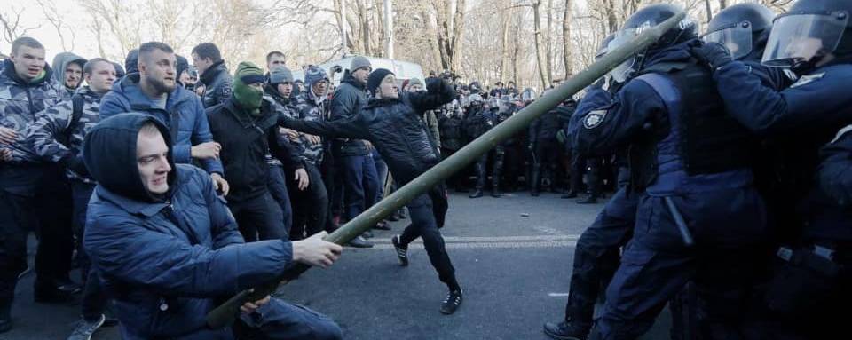 Василий Вовк - Генерал СБУ увидел предпосылки для третьего Майдана - politnavigator.net - Украина