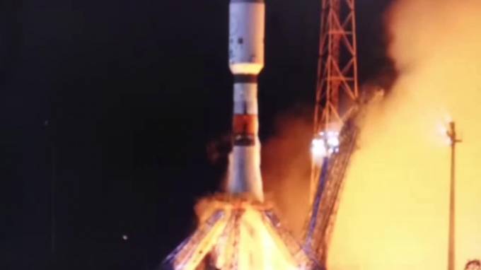 С космодрома Куру произведен запуск ракеты-носителя "Союз-СТ-А" с европейскими спутниками - piter.tv - Французская Гвиана