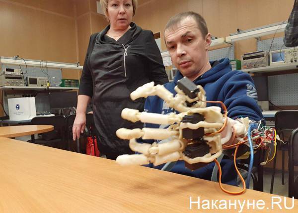 "Рука надежды": уральский ученый изобрел бионический протез, который многократно дешевле иностранных аналогов - nakanune.ru
