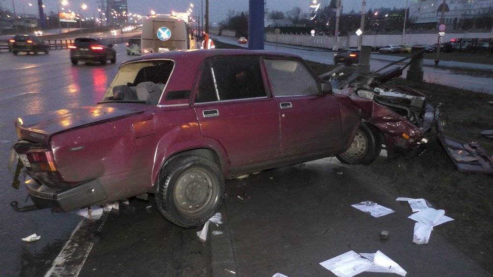 Два автомобиля столкнулись на Измайловском шоссе, один человек пострадал - vm.ru - Москва - Россия - район Измайлово