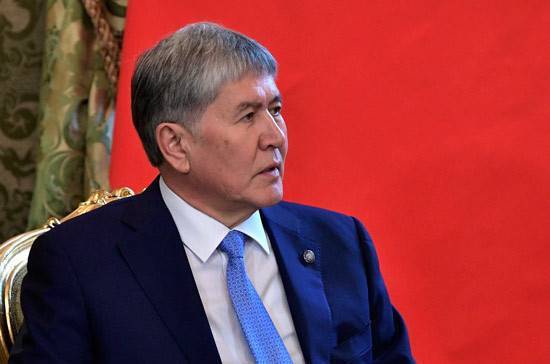 Алмазбек Атамбаев - Сергей Слесарев - Экс-президента Киргизии Атамбаева заподозрили в убийстве офицера спецназа - pnp.ru - Киргизия