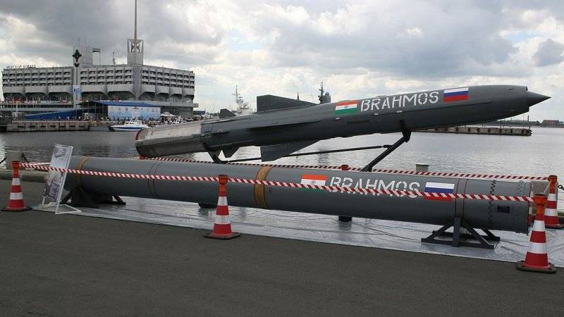 Испытание российско-индийской сверхзвуковой ракеты попало на видео - polit.info - Россия - India
