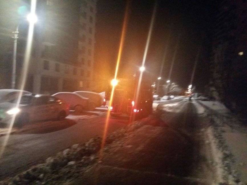 Коммунальные службы ликвидируют последствия снегопада в Сестрорецке - inforeactor.ru - Сестрорецк
