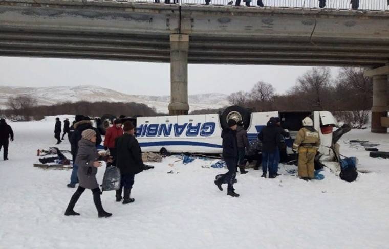 Режим ЧС ввели в районе автокатастрофы с 19 погибшими в Забайкалье - news.ru - Чита - Сретенск - Забайкалье