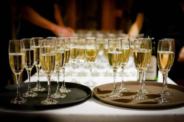 Названо лучшее недорогое шампанское в России - vm.ru - Россия - Крым - Севастополь