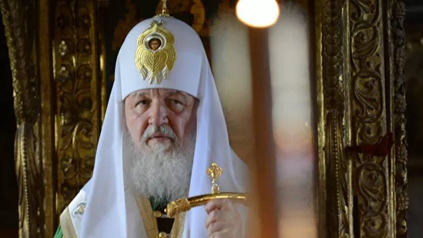 патриарх Кирилл - Патриарх допустил частичное ведение богослужений на русском языке - russian.rt.com - Русь
