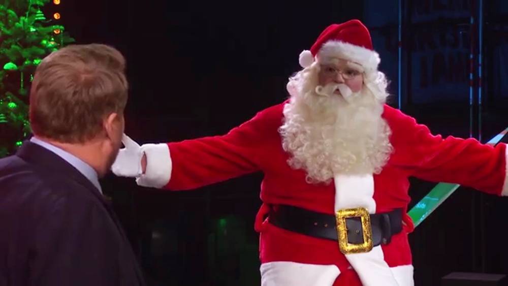 Джеймс Корден - Не сердите Санта-Клауса! Разъяренный дед разгромил студию вечернего шоу (видео) - tvc.ru