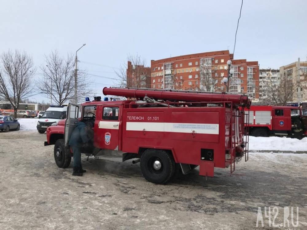 Появилось видео эвакуации крупного ТЦ в Кемерове - gazeta.a42.ru - Октябрьск