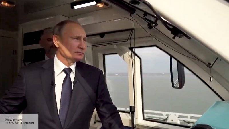Владимир Путин - Путин открыл железнодорожную часть Крымского моста - politros.com - Россия - Керчь - Тамань