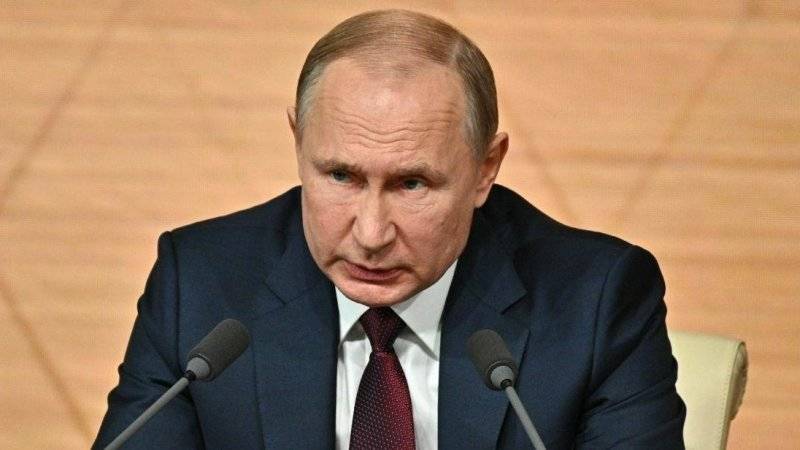 Владимир Путин - Адольф Гитлер - Путин не сдержался в выражениях, говоря о после Польши и его желании поставить памятник Гитлеру - polit.info - Россия - Германия - Польша