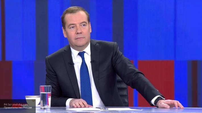 Дмитрий Медведев - Нгуен Суан Фук - Медведев обсудил с премьером Вьетнама сотрудничество по проектам в энергетике и АПК - newinform.com - Россия - Вьетнам